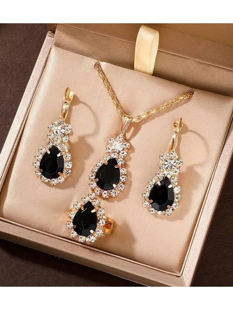 Siyah%20Taş%204’lü%20Takı%20Seti%20Kolye%20Yüzük%20Küpe