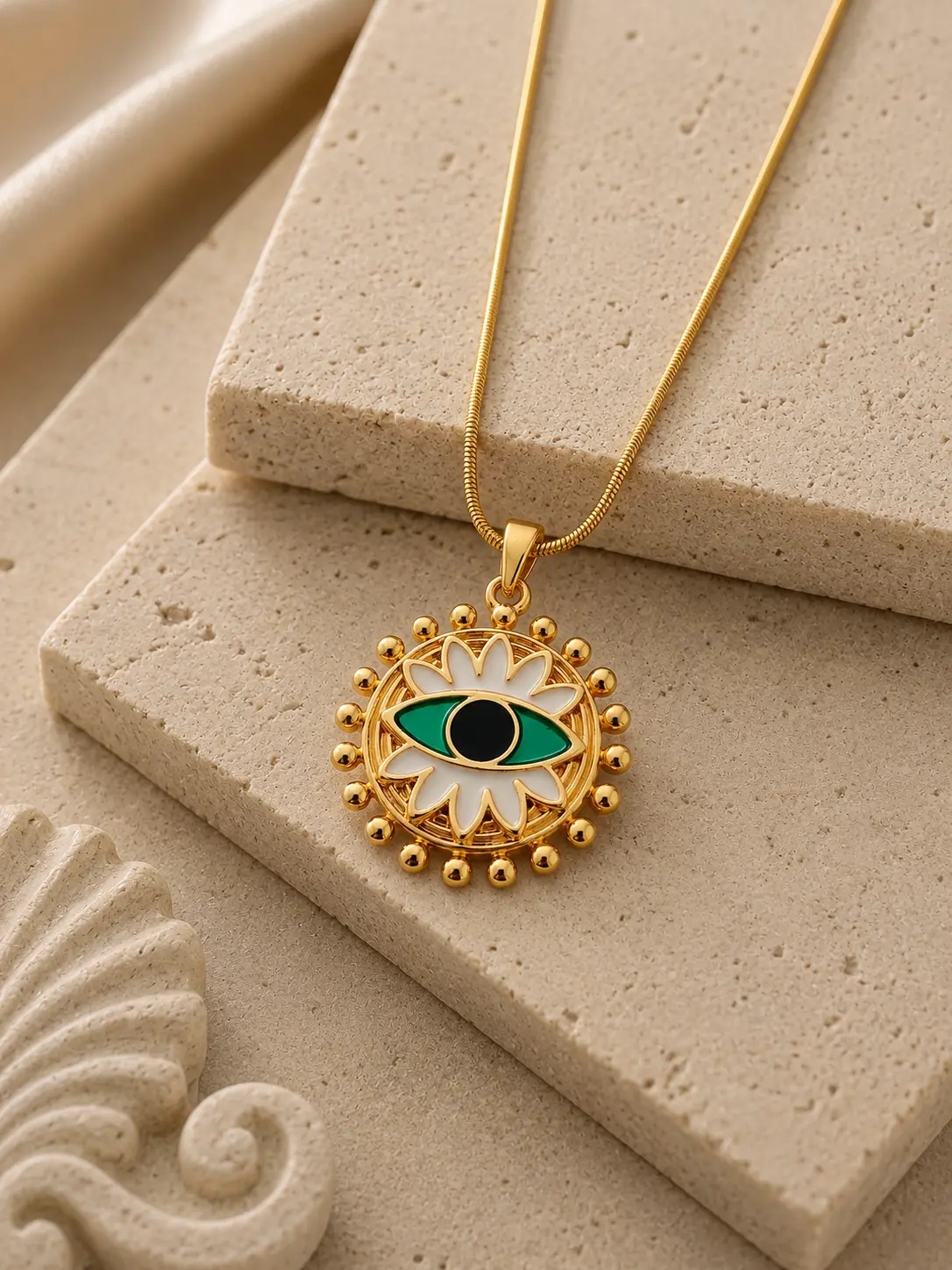 Yeşil%20Göz%20Lotus%20Çelik%20Kolye