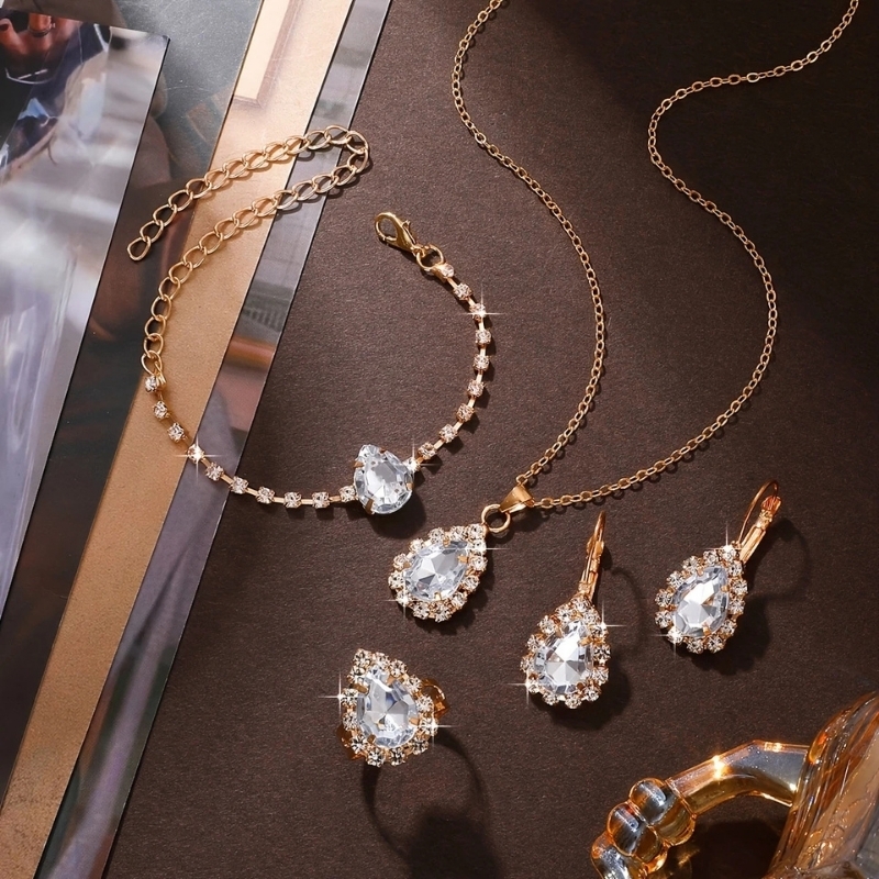 Damla%20Kesim%20Zirkon%20Taşlı%20Takı%20Seti%205%20Parça