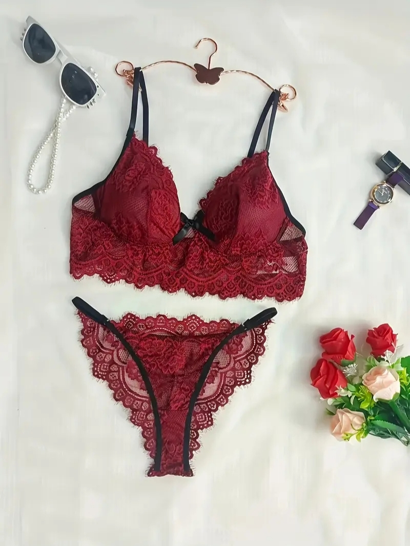 Dantel%20Detay%20Seksi%20İç%20Çamaşırı%20Seti