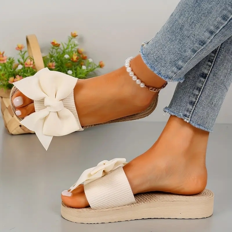 Fiyonklu%20Düz%20Terlik%20Kadın%20Plaj%20Terlik