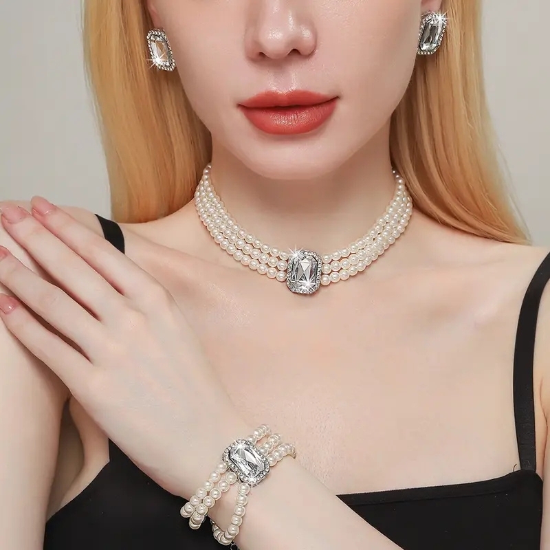 Geometrik%20Kristal%20Taşlı%204%20Parça%20Takı%20Seti