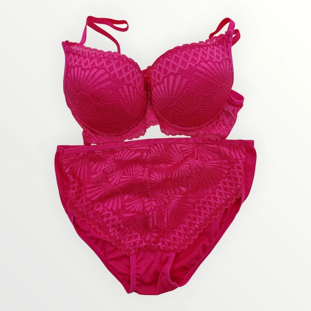 Nergiz%20Pembe%20Sütyen%20Takımı